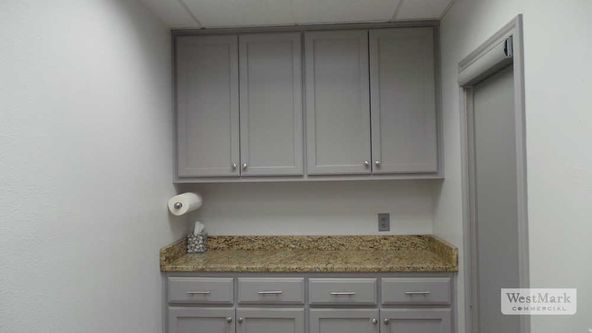 Remodeled Office Suite for Lease : 8207 Ithaca Ave, Lubbock, TX 79423